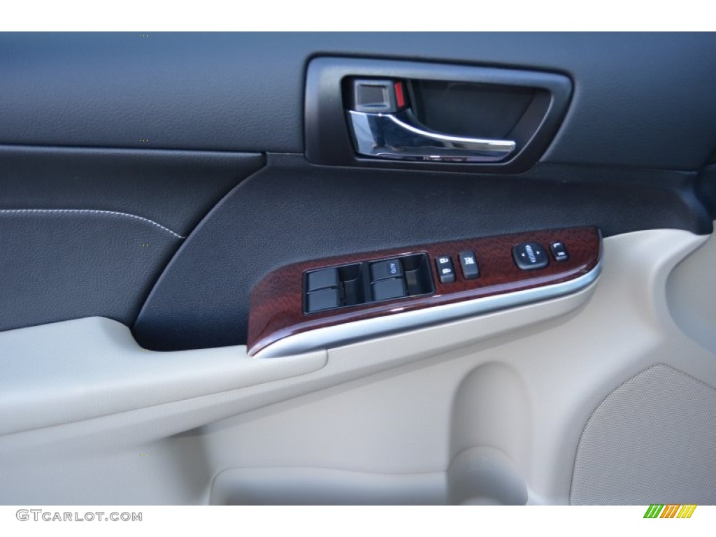 2014 Camry XLE - Attitude Black Metallic / Ivory photo #4