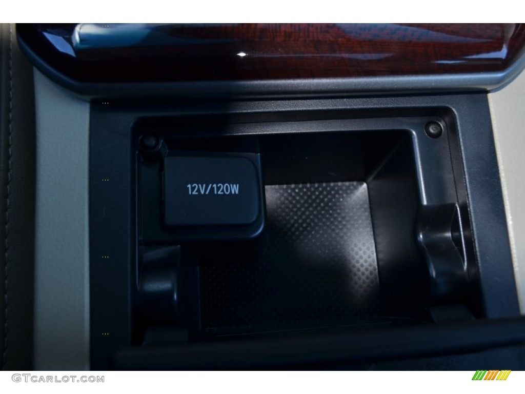 2014 Camry XLE - Attitude Black Metallic / Ivory photo #17