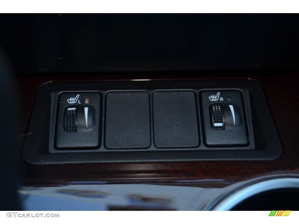 2014 Camry XLE - Attitude Black Metallic / Ivory photo #19