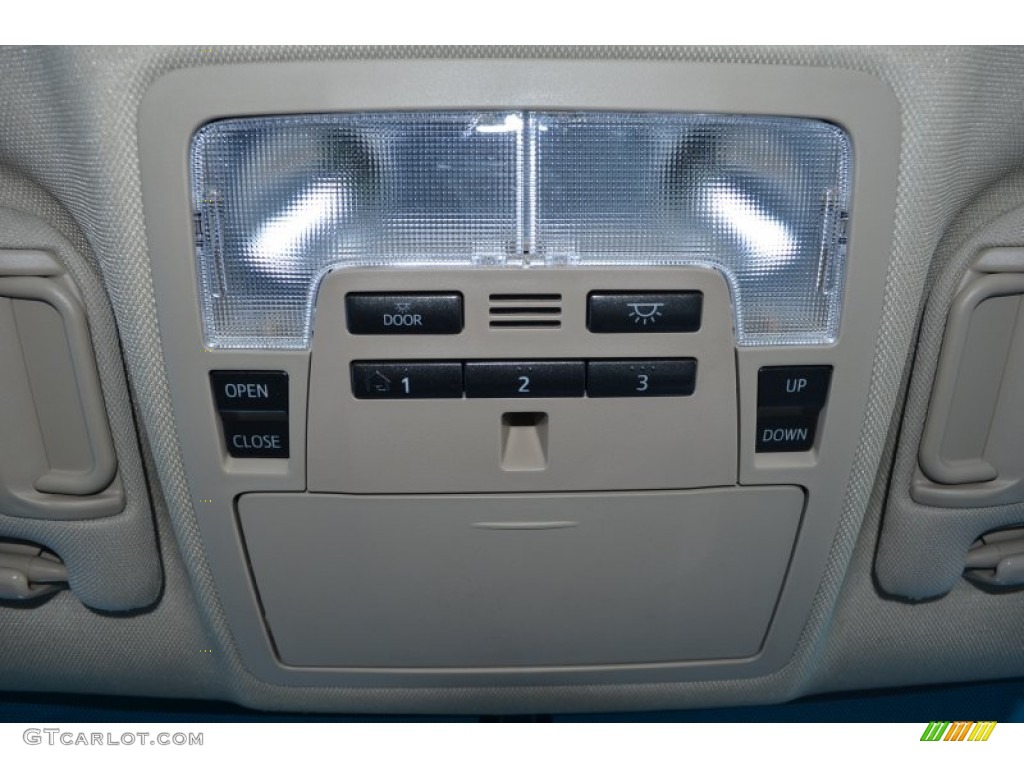 2014 Camry XLE - Attitude Black Metallic / Ivory photo #21