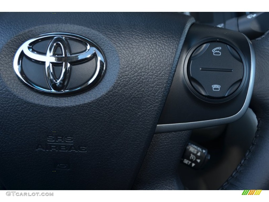 2014 Camry XLE - Attitude Black Metallic / Ivory photo #23
