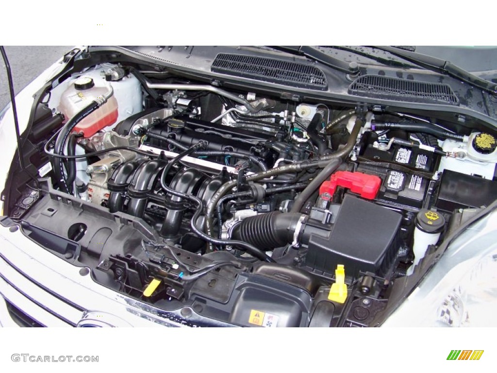 2012 Ford Fiesta SE Sedan Engine Photos