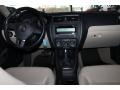 Black - Jetta SE Sedan Photo No. 23