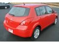 Red Alert - Versa 1.8 S Hatchback Photo No. 5
