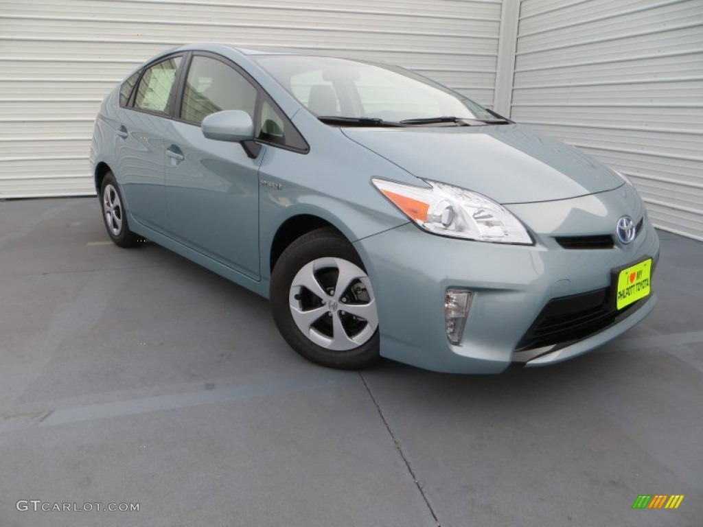 Sea Glass Pearl Toyota Prius