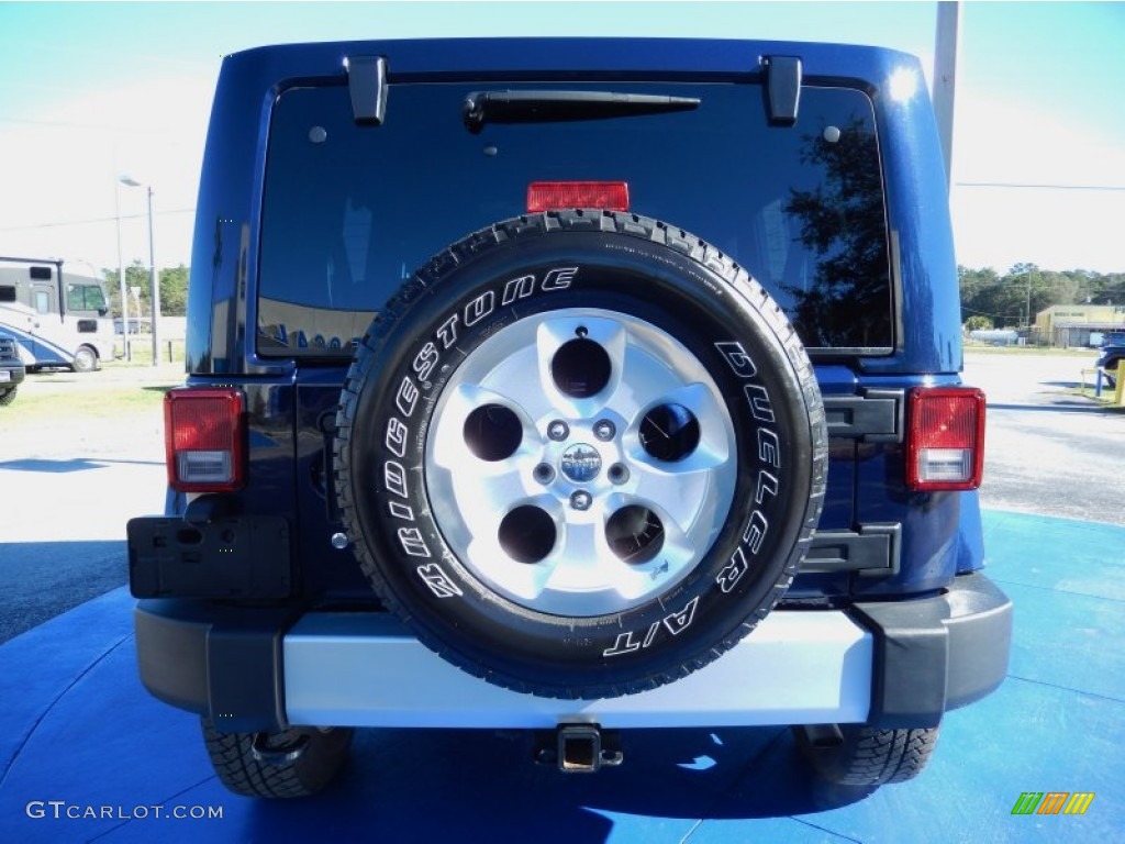 2013 Wrangler Unlimited Sahara 4x4 - True Blue Pearl / Black photo #4