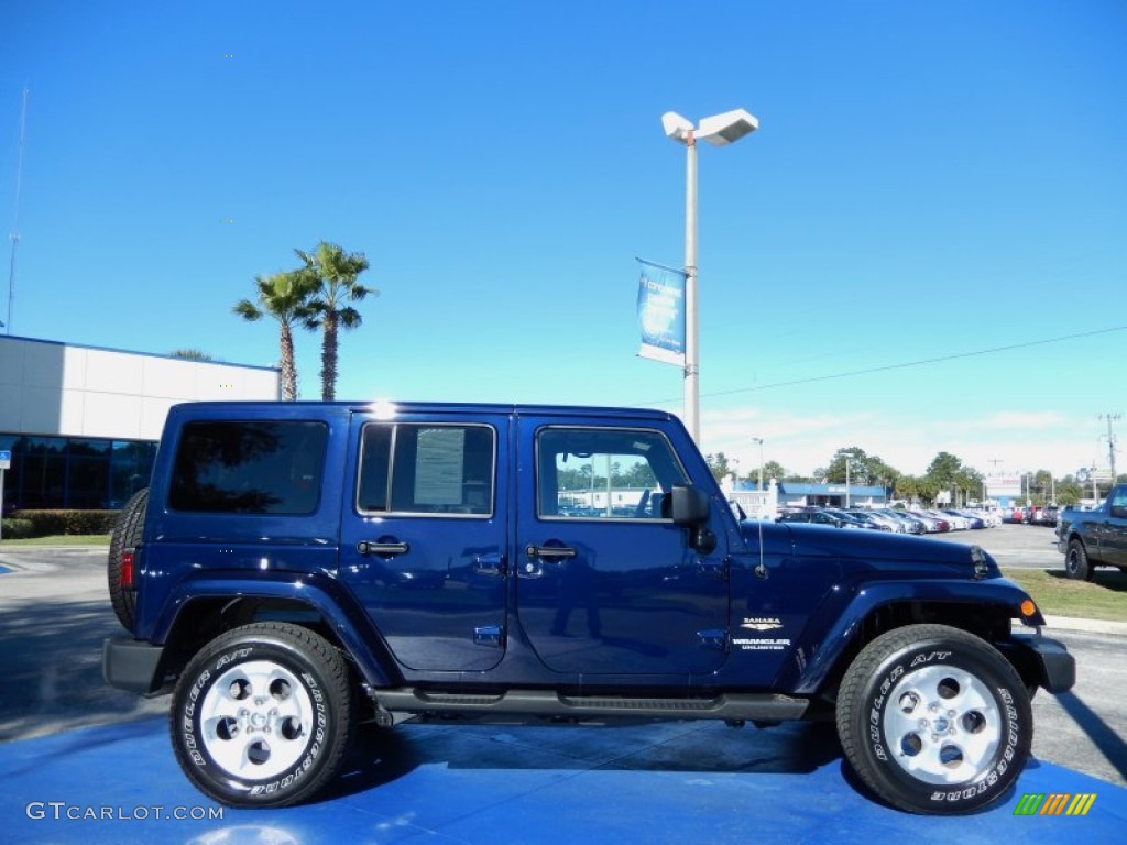 2013 Wrangler Unlimited Sahara 4x4 - True Blue Pearl / Black photo #6