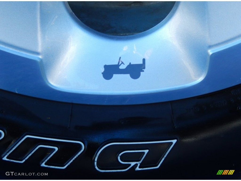 2013 Wrangler Unlimited Sahara 4x4 - True Blue Pearl / Black photo #13