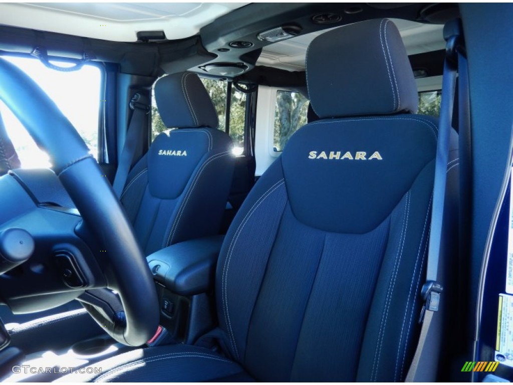 2013 Wrangler Unlimited Sahara 4x4 - True Blue Pearl / Black photo #16