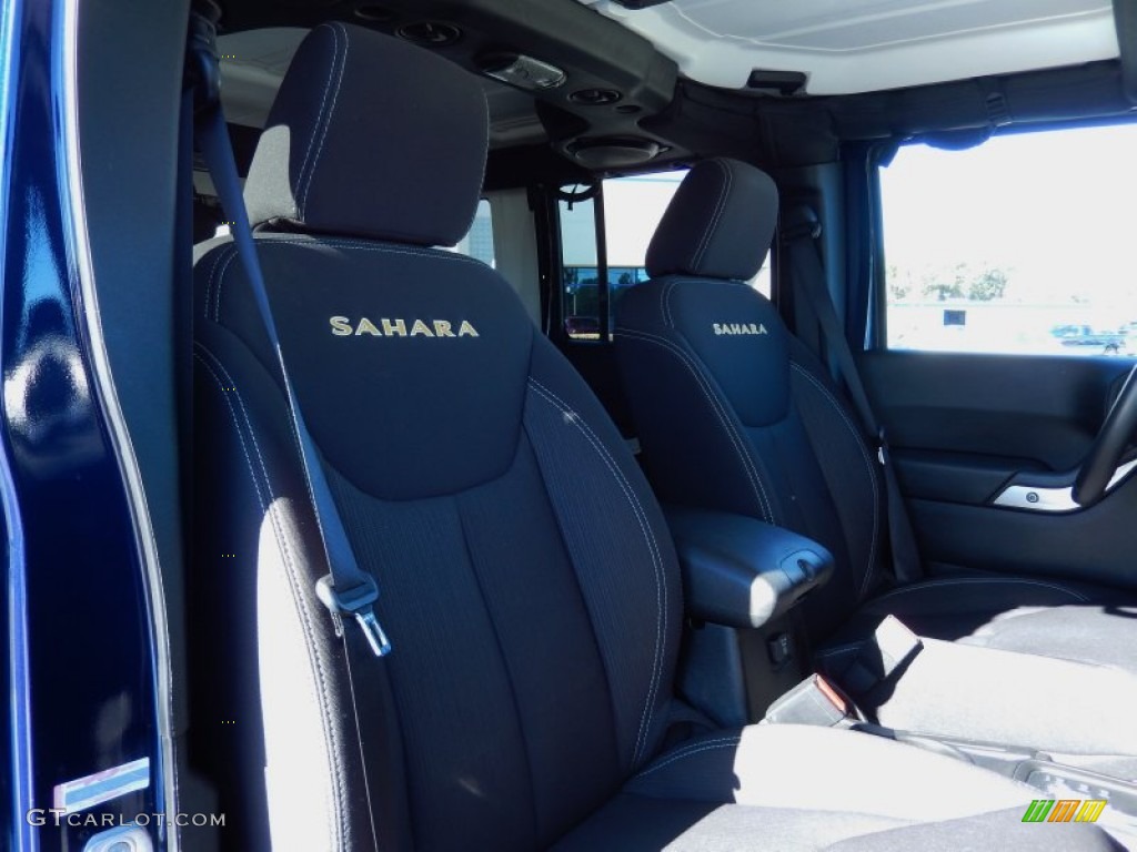 2013 Wrangler Unlimited Sahara 4x4 - True Blue Pearl / Black photo #20