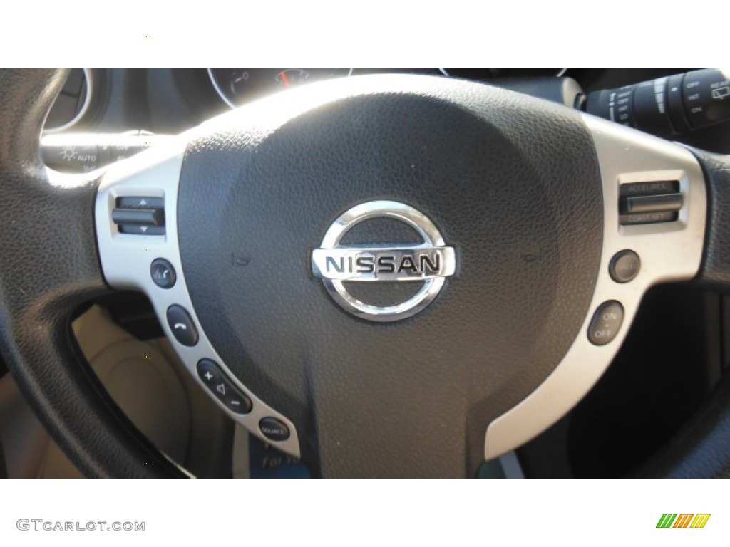 2011 Rogue SV AWD - Wicked Black / Gray photo #22