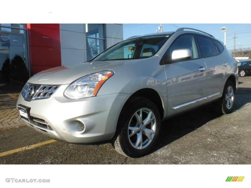 2011 Rogue SV AWD - Silver Ice Metallic / Gray photo #1