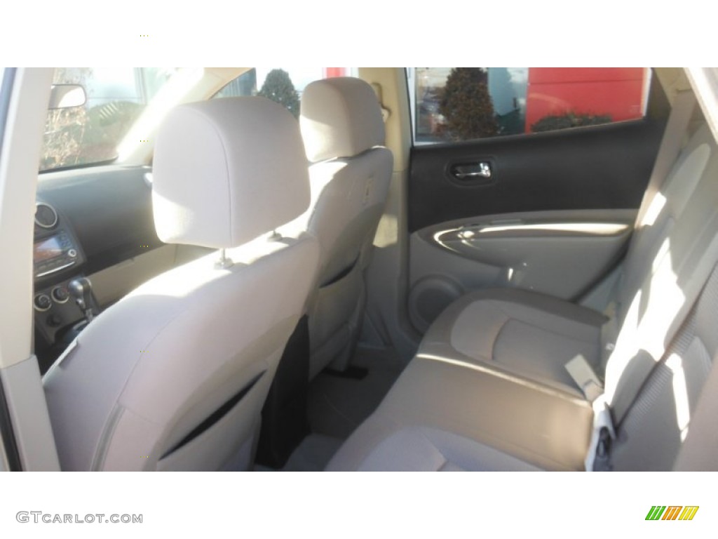 2011 Rogue SV AWD - Silver Ice Metallic / Gray photo #13