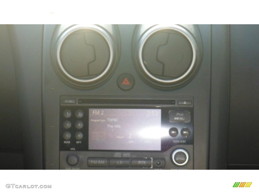 2011 Rogue SV AWD - Silver Ice Metallic / Gray photo #23