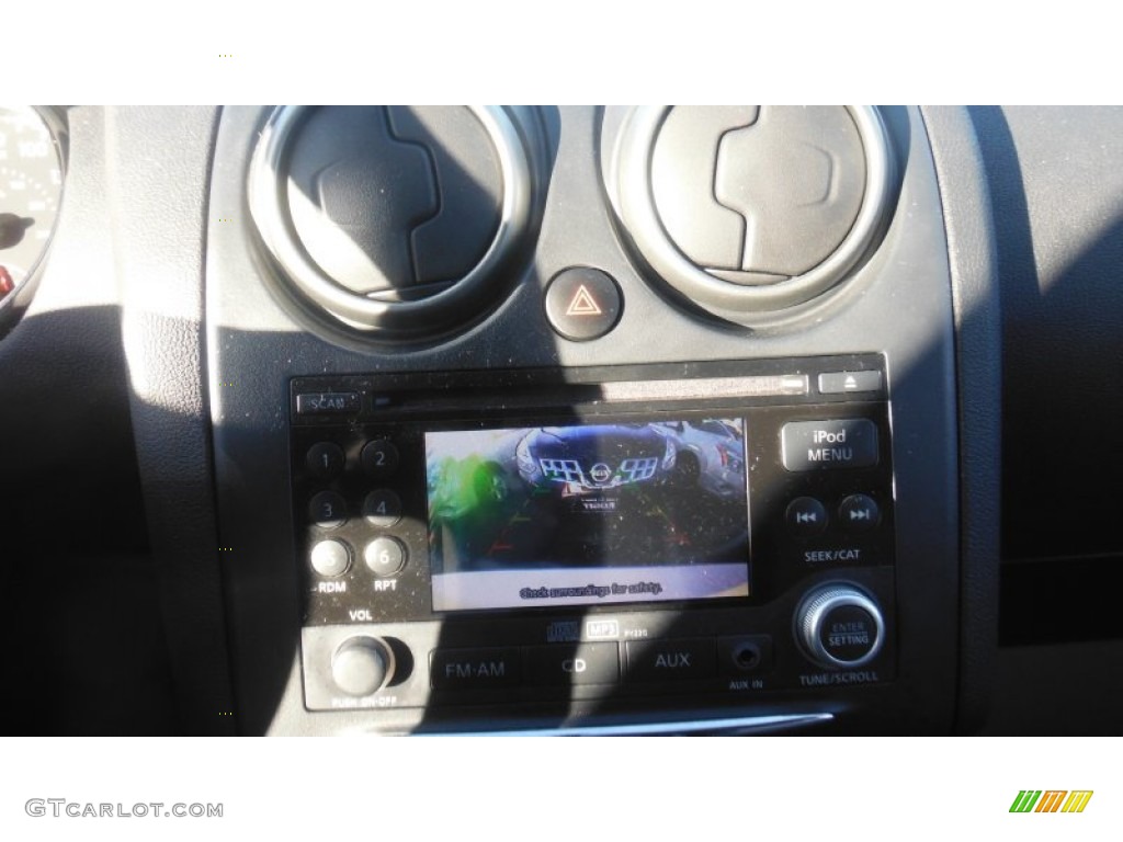 2011 Rogue SV AWD - Silver Ice Metallic / Gray photo #24