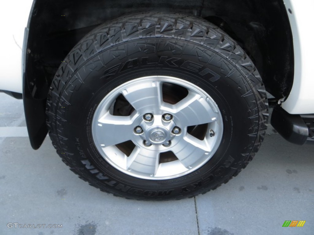 2004 4Runner SR5 - Natural White / Dark Charcoal photo #12