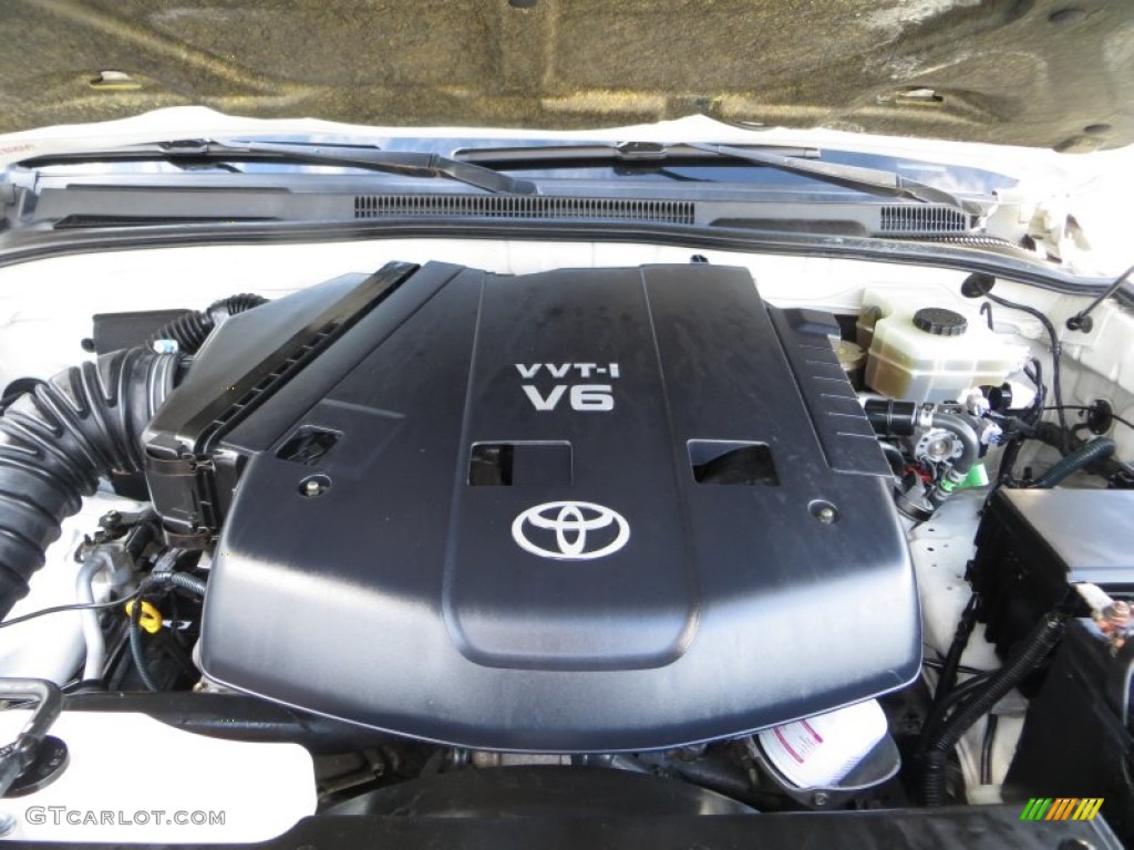 2004 4Runner SR5 - Natural White / Dark Charcoal photo #20