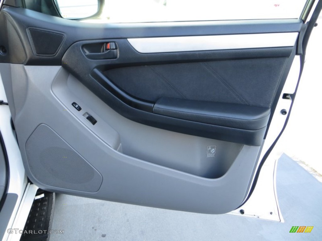 2004 4Runner SR5 - Natural White / Dark Charcoal photo #21