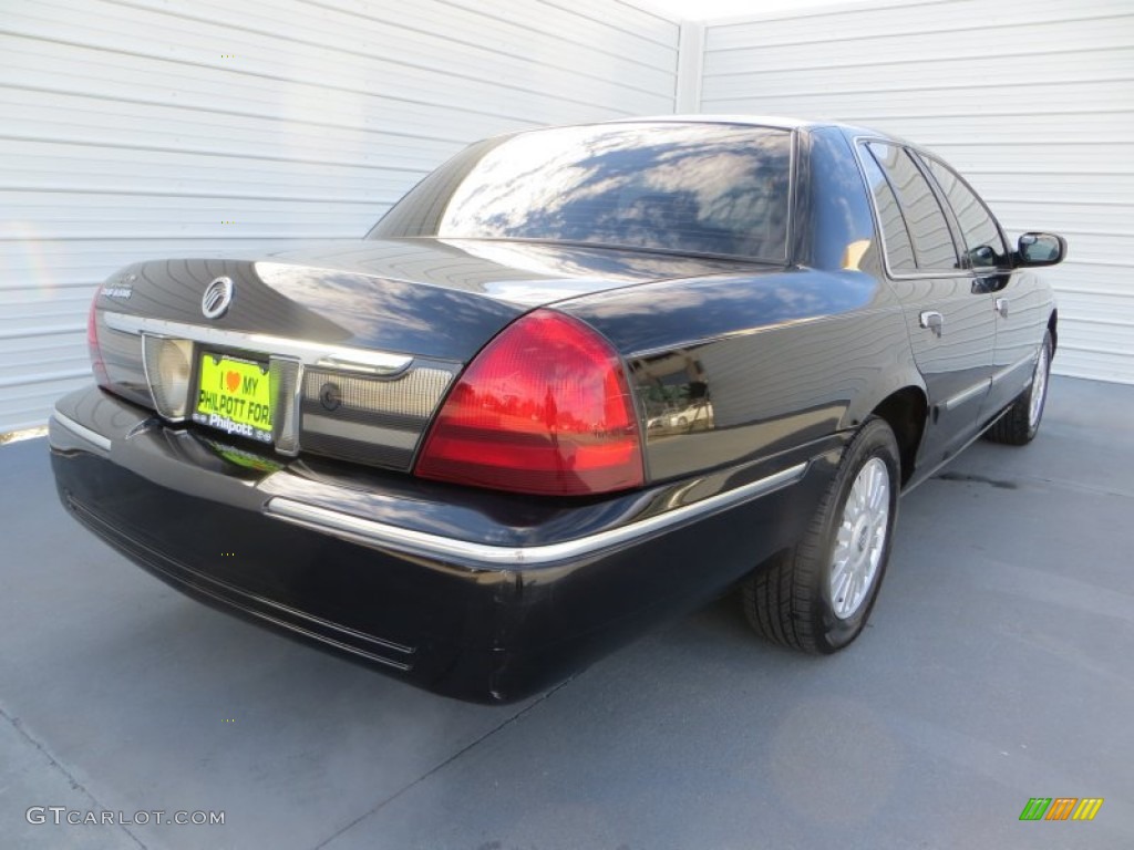 2007 Grand Marquis LS - Black Clearcoat / Charcoal Black photo #3