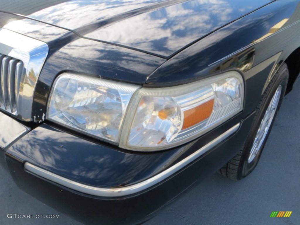 2007 Grand Marquis LS - Black Clearcoat / Charcoal Black photo #9