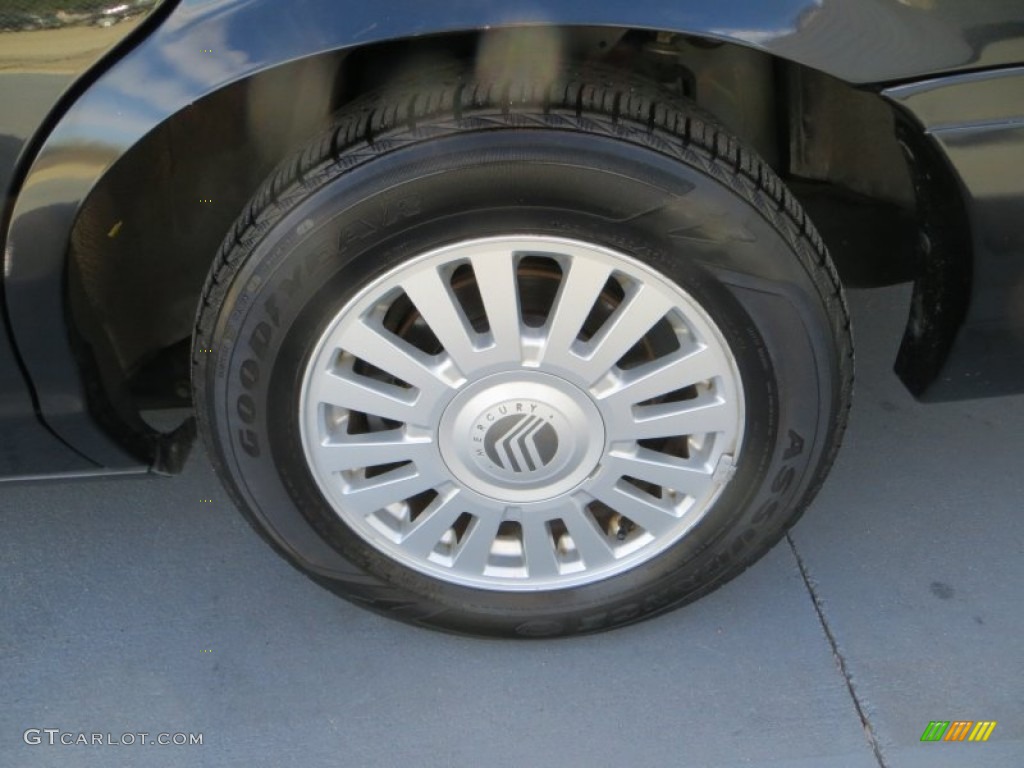 2007 Grand Marquis LS - Black Clearcoat / Charcoal Black photo #12