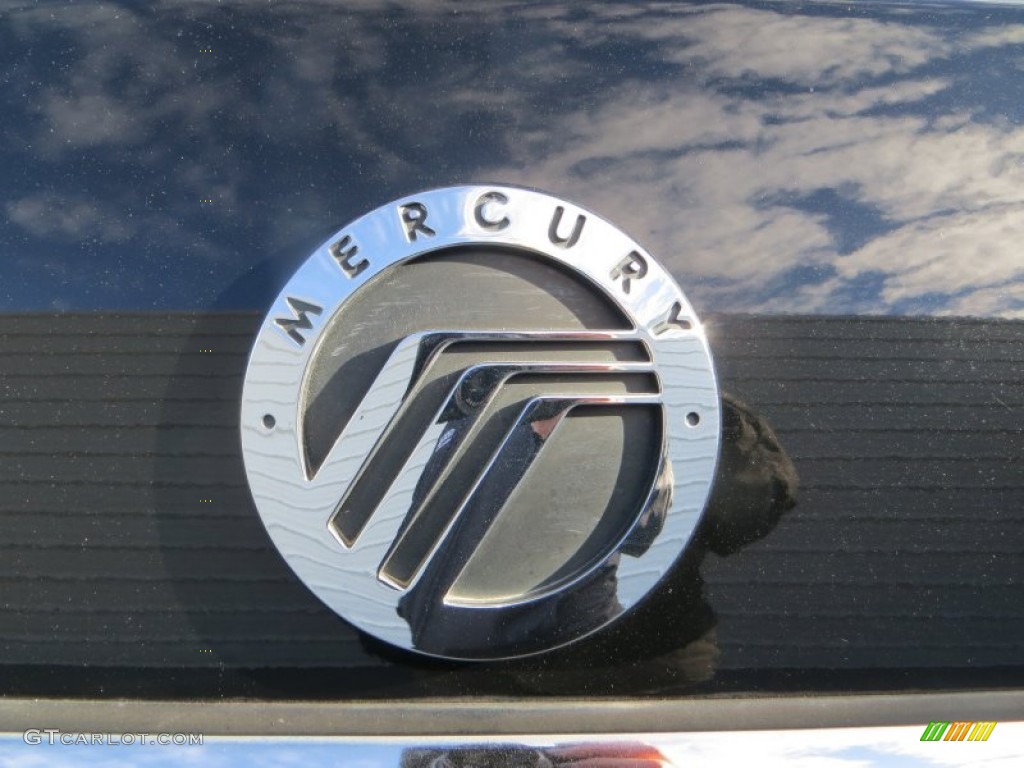 2007 Grand Marquis LS - Black Clearcoat / Charcoal Black photo #19