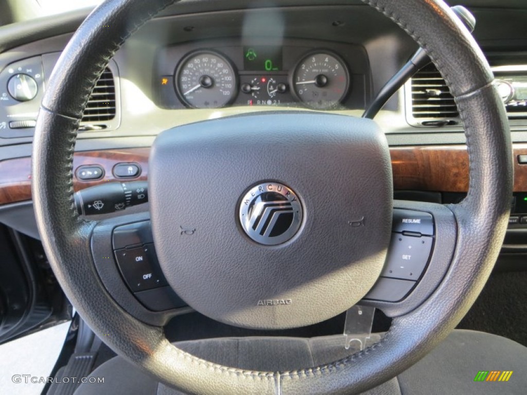 2007 Grand Marquis LS - Black Clearcoat / Charcoal Black photo #41