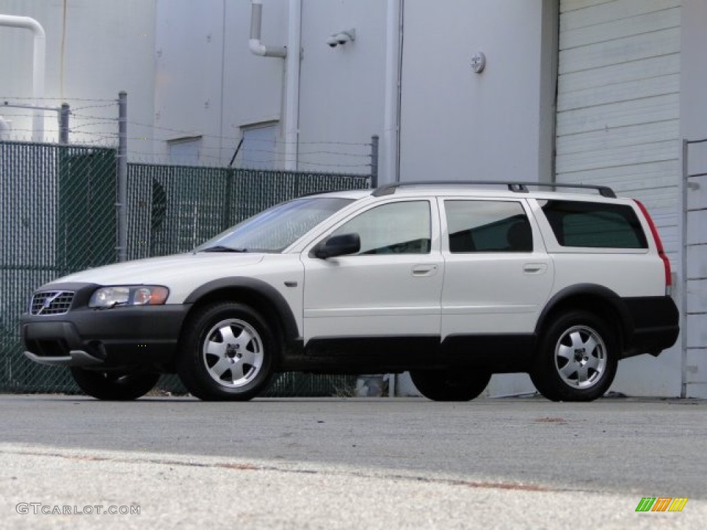 2003 XC70 AWD - White / Beige/Light Sand photo #9