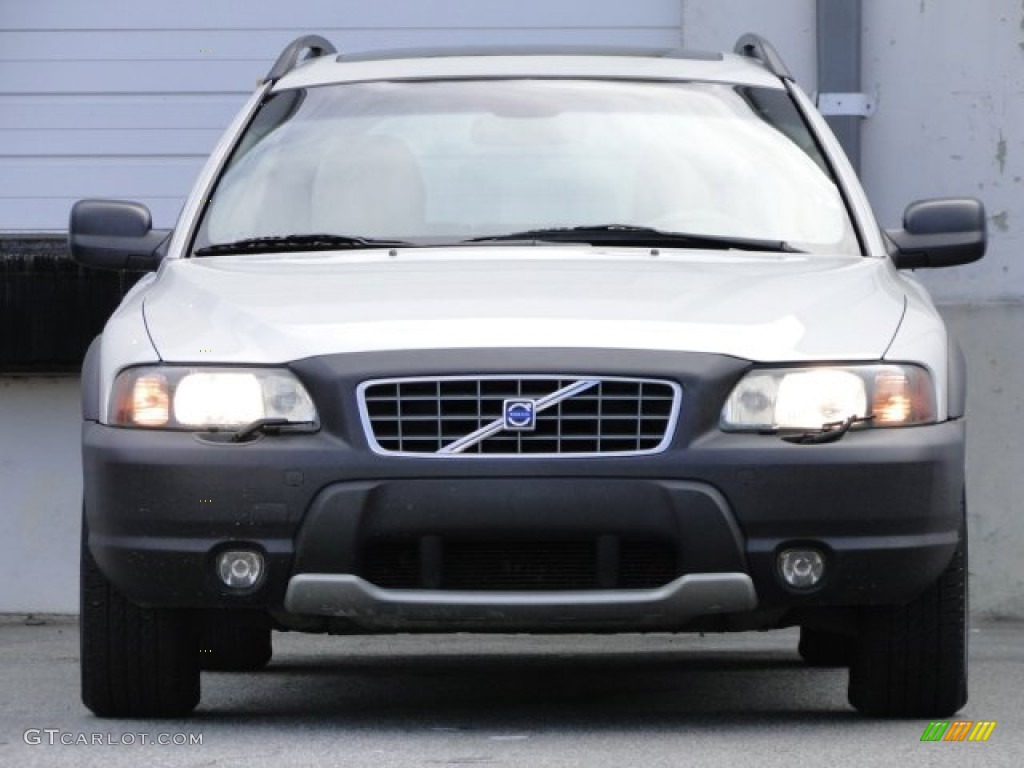 2003 XC70 AWD - White / Beige/Light Sand photo #11