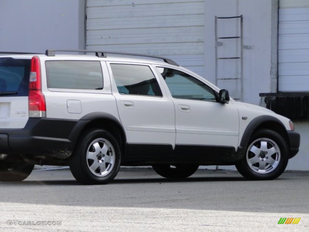 2003 XC70 AWD - White / Beige/Light Sand photo #22