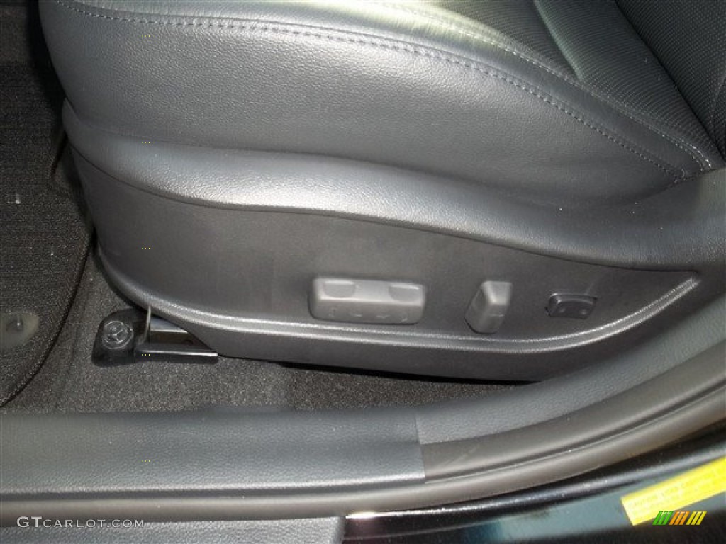 2013 Elantra GT - Black Noir Pearl / Black photo #17