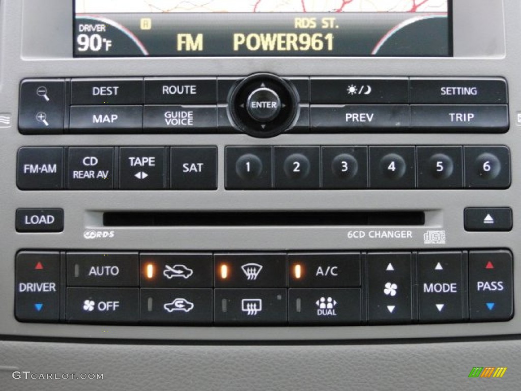 2005 FX 35 AWD - Ivory Pearl White / Willow photo #23