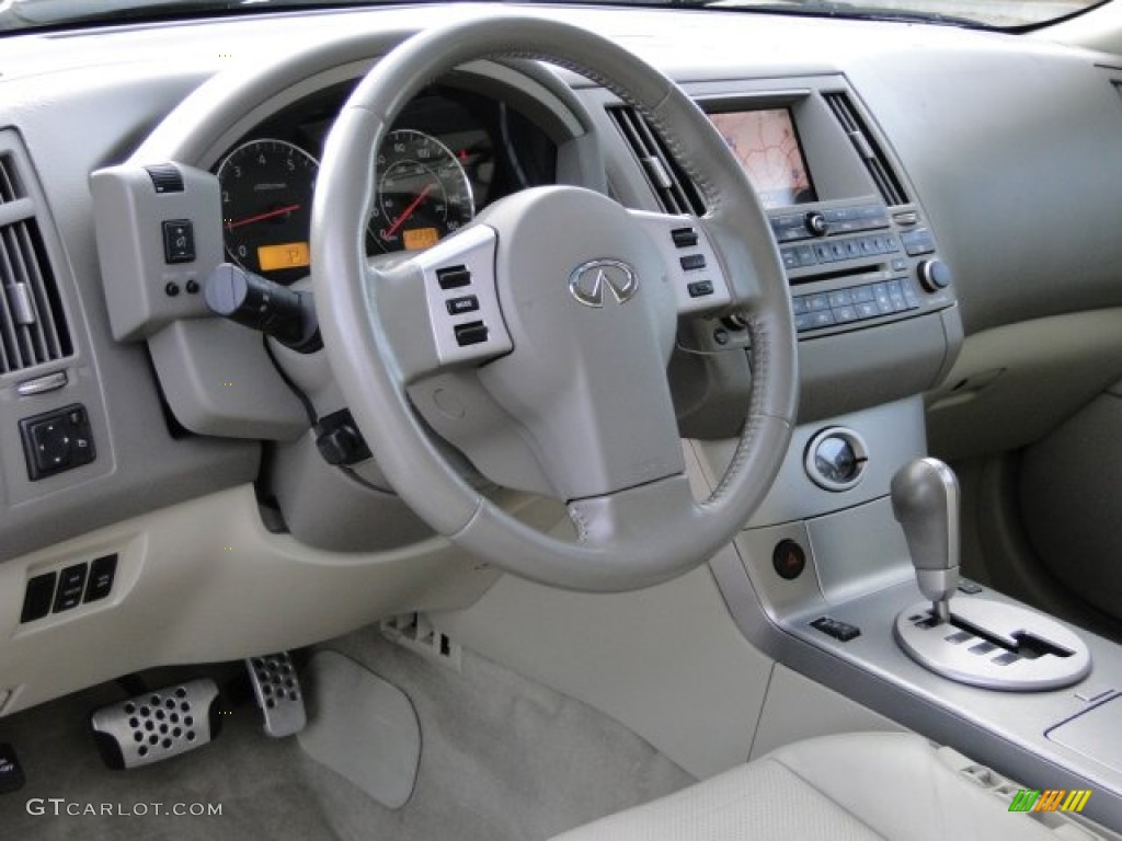 2005 FX 35 AWD - Ivory Pearl White / Willow photo #45