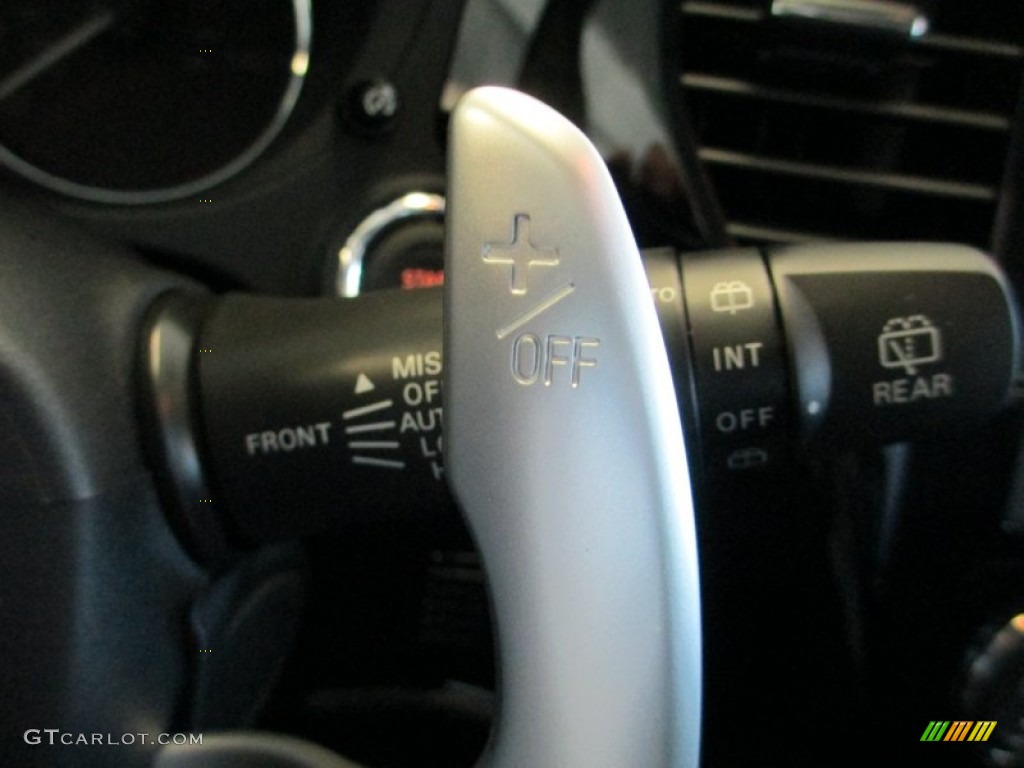 2014 Mitsubishi Outlander GT S-AWC Transmission Photos