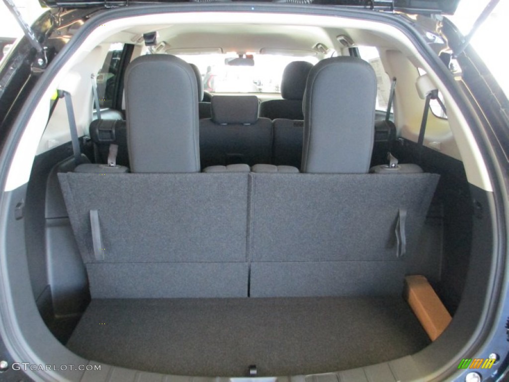 2014 Mitsubishi Outlander GT S-AWC Trunk Photos