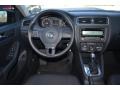 Black - Jetta SE Sedan Photo No. 15