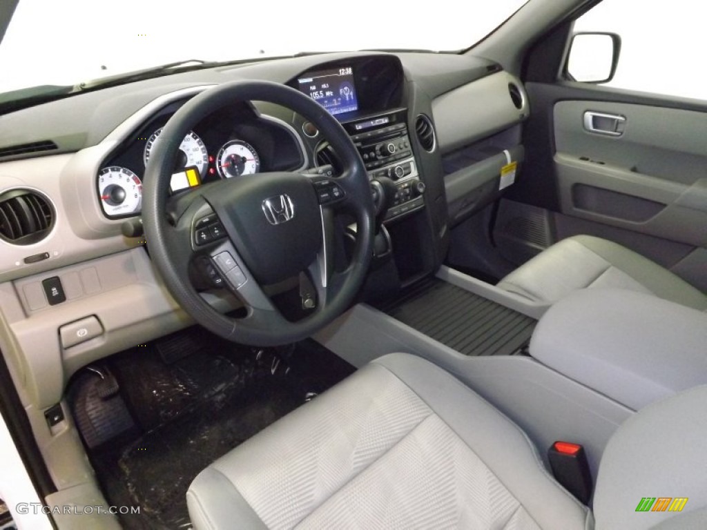 Gray Interior 2014 Honda Pilot LX Photo #89479088