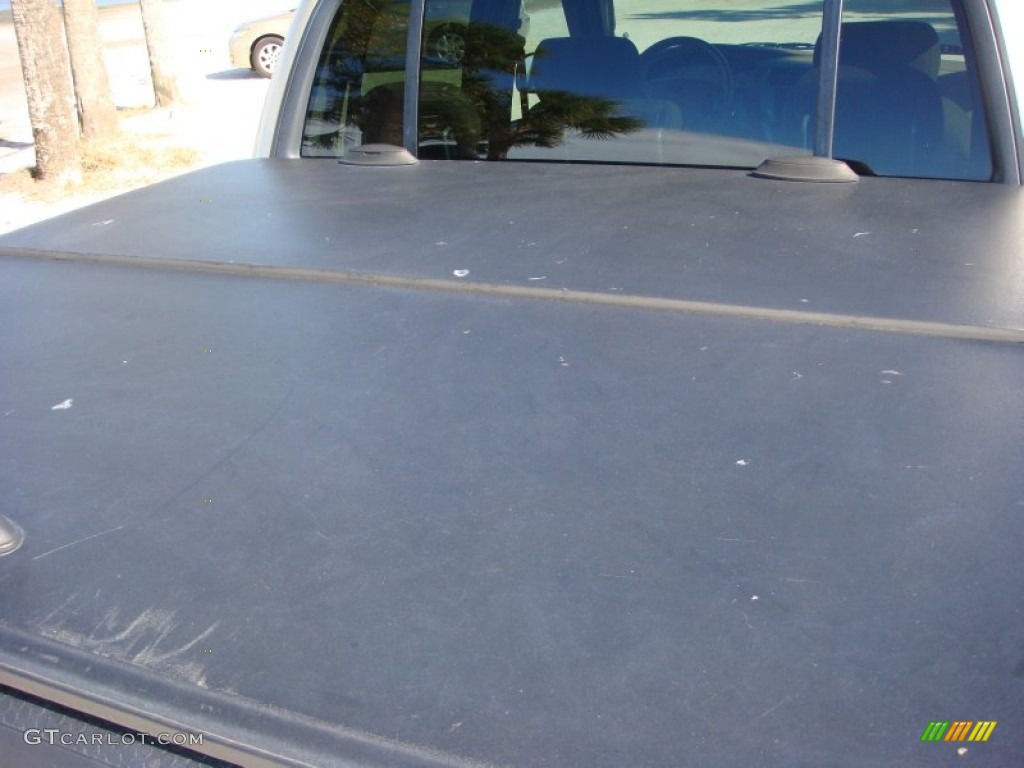 2004 Explorer Sport Trac XLT - Pueblo Gold Metallic / Medium Pebble/Dark Pebble photo #17