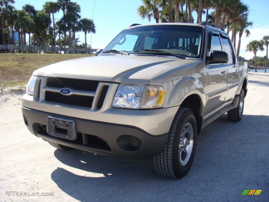 2004 Explorer Sport Trac XLT - Pueblo Gold Metallic / Medium Pebble/Dark Pebble photo #25