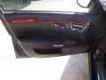 Black - S 550 Sedan Photo No. 15