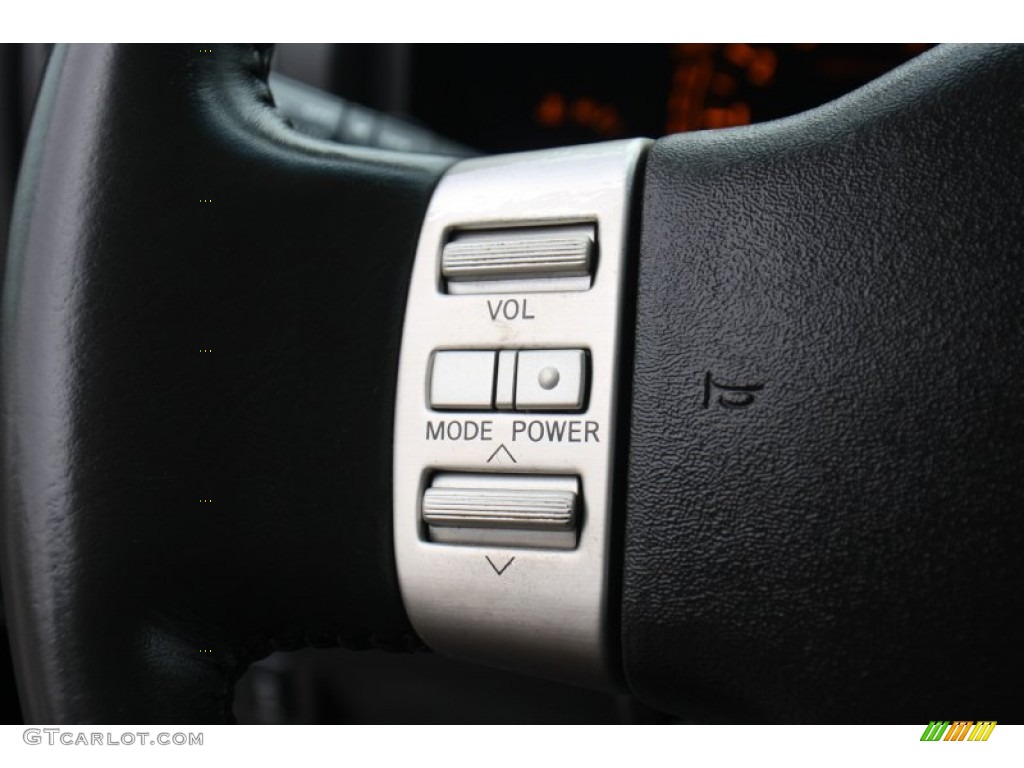 2005 QX 56 - Silver Graphite Gray / Graphite photo #29