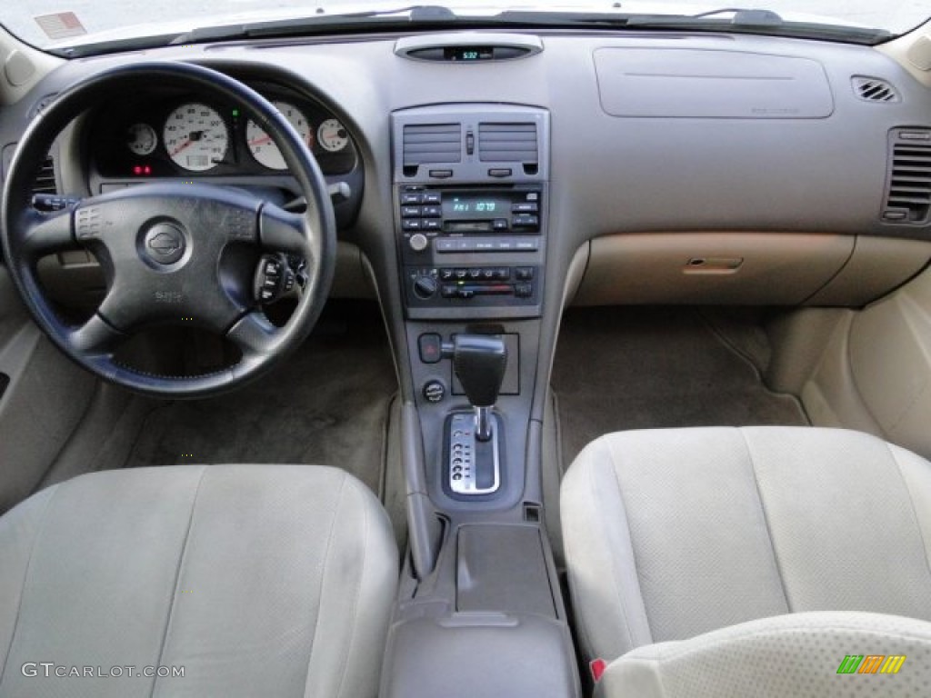 Nissan maxima dash board