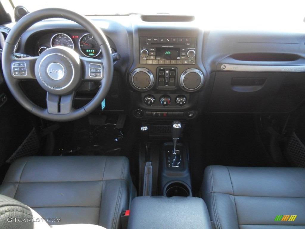 2012 Wrangler Unlimited Sport 4x4 - Black Forest Green Pearl / Black photo #13