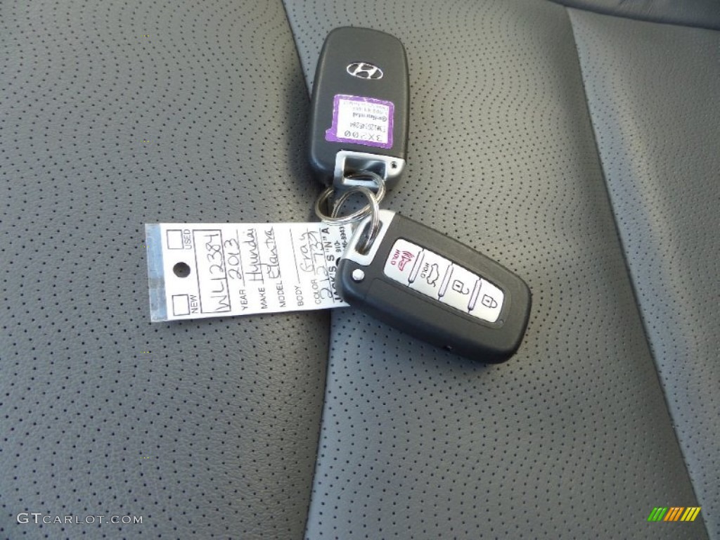 2013 Elantra Limited - Gray / Gray photo #20