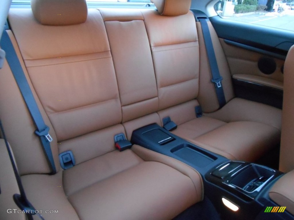 2013 BMW 3 Series 335i xDrive Coupe Rear Seat Photo #89497822