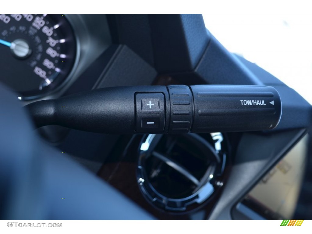 2014 F350 Super Duty Platinum Crew Cab 4x4 - Ruby Red Metallic / Platinum Black Leather photo #33