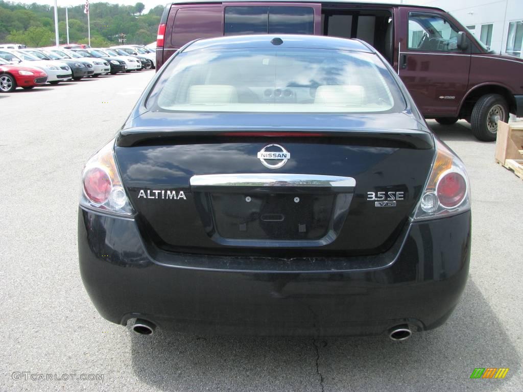 2007 Altima 3.5 SE - Super Black / Blond photo #4