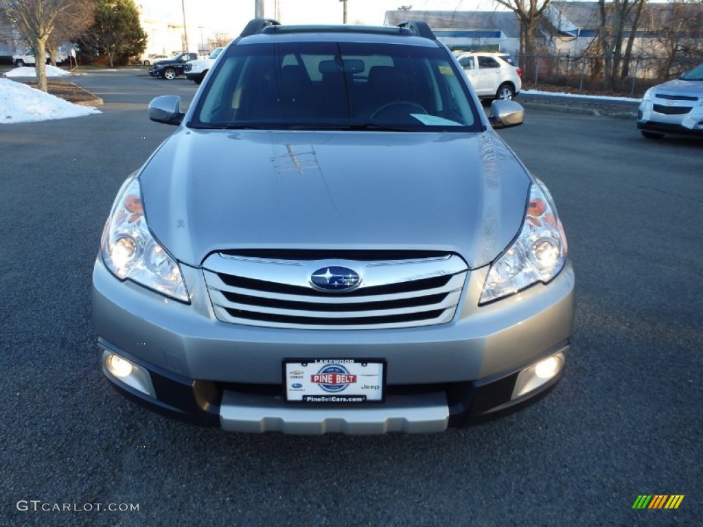 2011 Outback 3.6R Limited Wagon - Steel Silver Metallic / Off Black photo #2