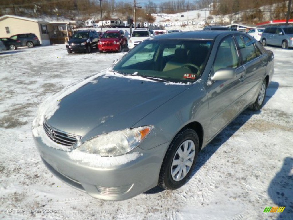 2006 Camry LE - Mineral Green Opal / Taupe photo #3