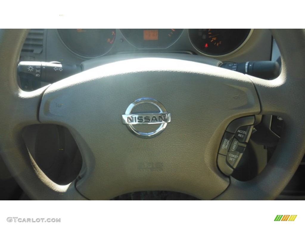 2004 Altima 2.5 S - Polished Pewter / Frost Gray photo #21